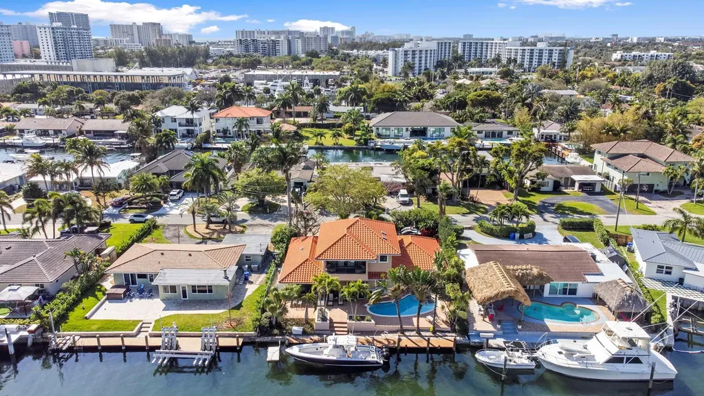 2865 NE 19th Street Pompano Beach FL 33062