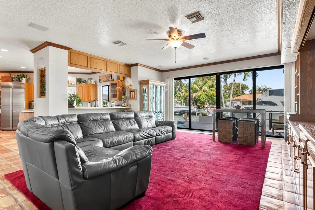 2865 NE 19th Street Pompano Beach FL 33062