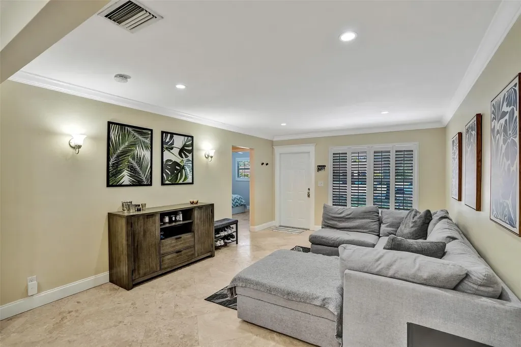 5409 Madison Street Hollywood FL 33021
