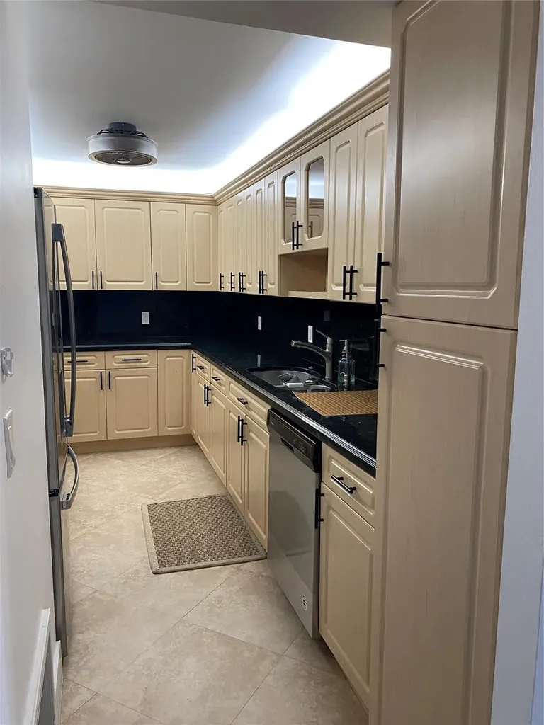 1200 Hibiscus Avenue Pompano Beach FL 33062