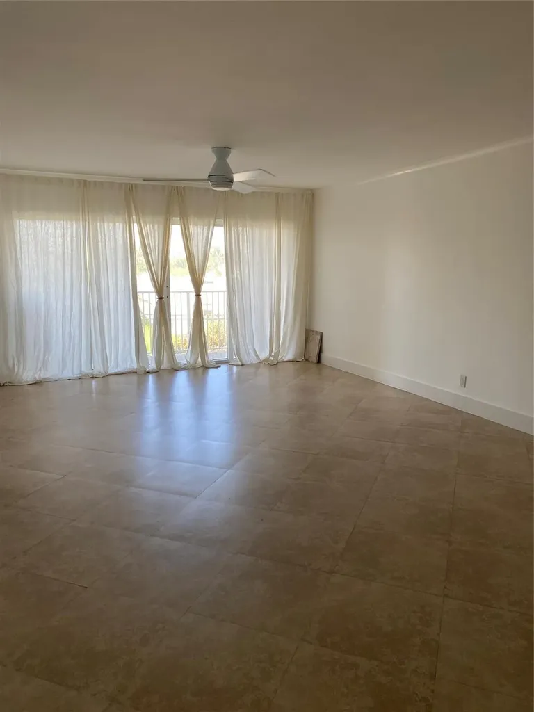 1200 Hibiscus Avenue Pompano Beach FL 33062