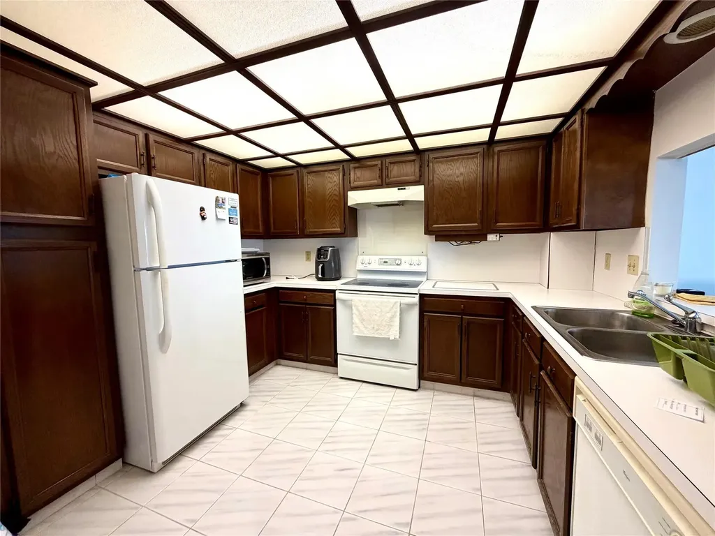 3500 Galt Ocean Drive Fort Lauderdale FL 33308
