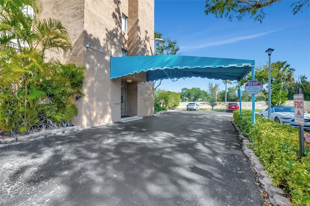 5260 NW 2nd Avenue Boca Raton FL 33487