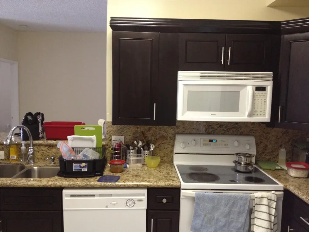 6976 SW 39th Street Fort Lauderdale FL 33314