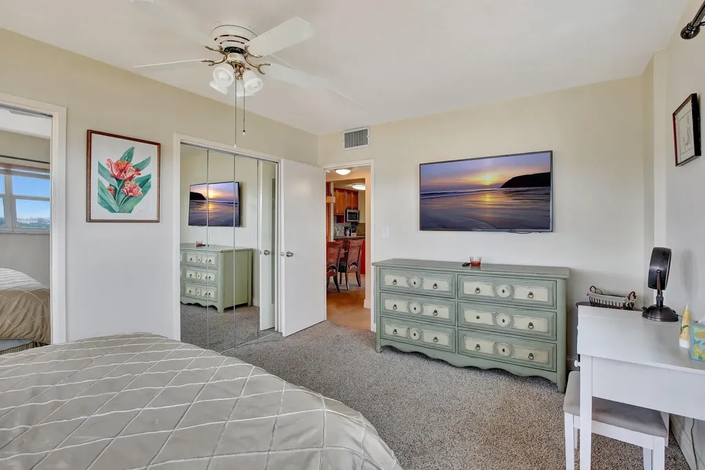 2555 NE 11th Street Fort Lauderdale FL 33304
