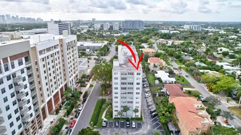 2555 NE 11th Street Fort Lauderdale FL 33304