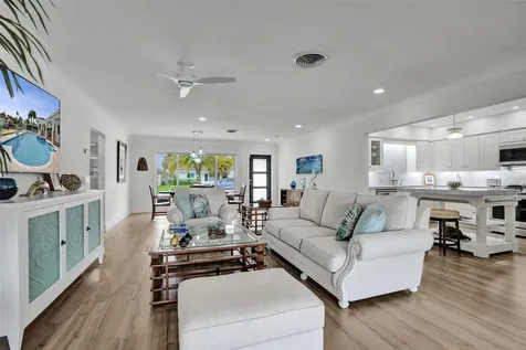 400 SE 5th Terrace Pompano Beach FL 33060