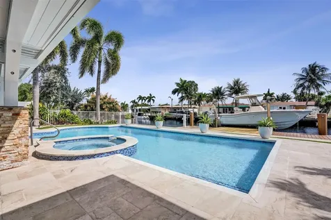 400 SE 5th Terrace Pompano Beach FL 33060
