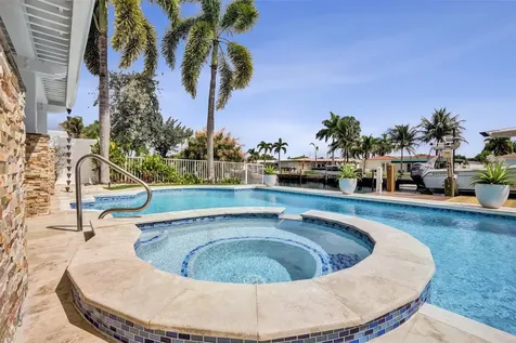 400 SE 5th Terrace Pompano Beach FL 33060
