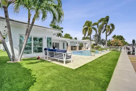 400 SE 5th Terrace Pompano Beach FL 33060