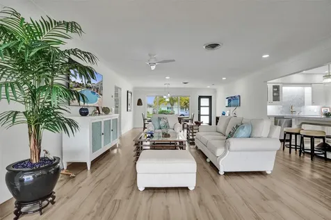 400 SE 5th Terrace Pompano Beach FL 33060