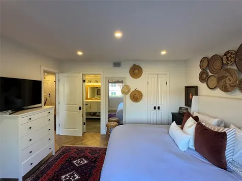 9 NE 19th Court Wilton Manors FL 33305
