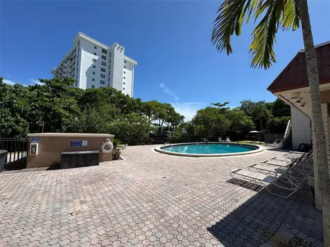 9 NE 19th Court Wilton Manors FL 33305