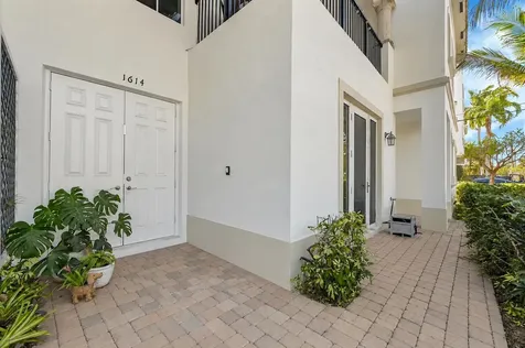 1614 NE 9th Street Fort Lauderdale FL 33304