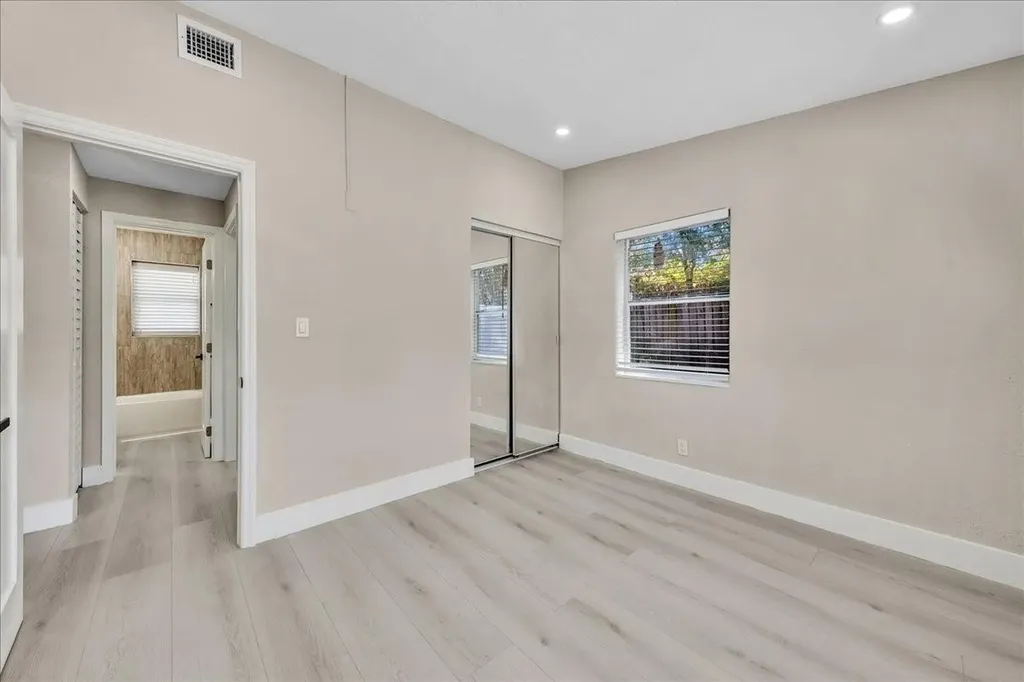 305 NE 8th Street Pompano Beach FL 33060