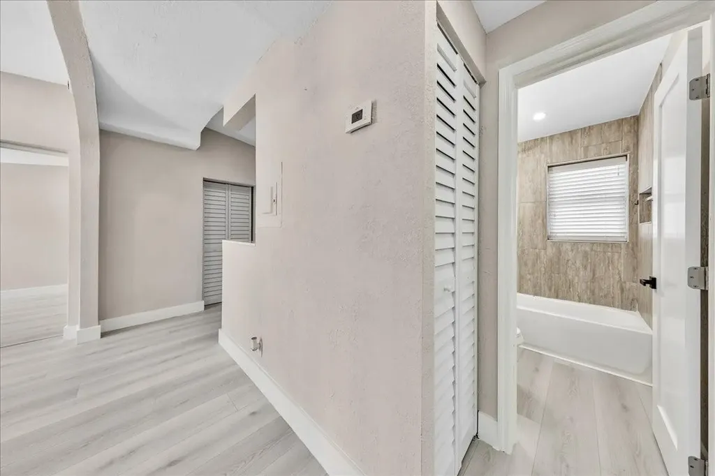 305 NE 8th Street Pompano Beach FL 33060