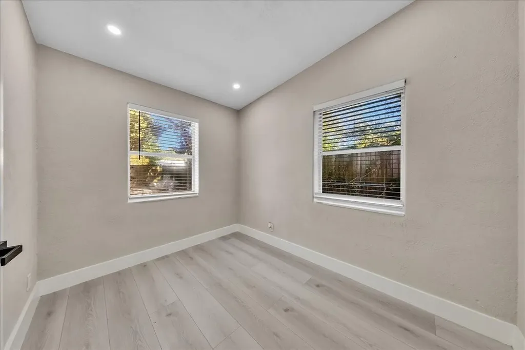 305 NE 8th Street Pompano Beach FL 33060
