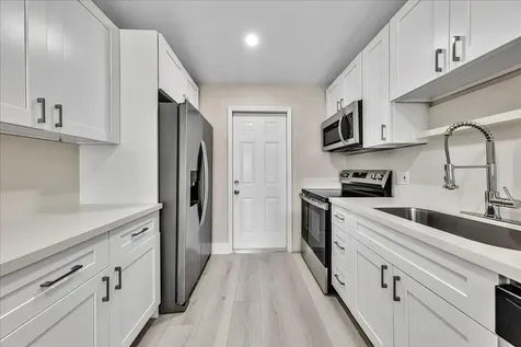 305 NE 8th Street Pompano Beach FL 33060