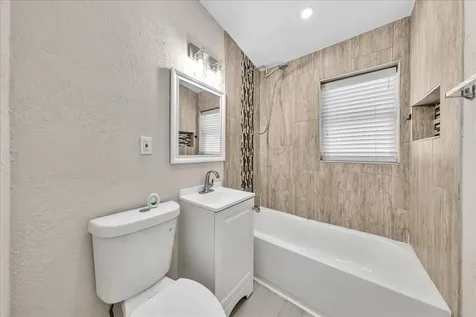 305 NE 8th Street Pompano Beach FL 33060