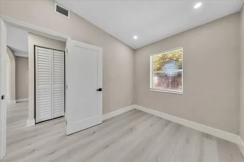 305 NE 8th Street Pompano Beach FL 33060