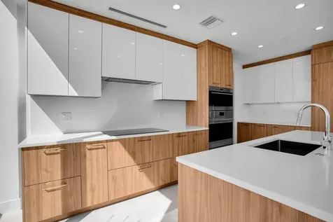 151 N Seabreeze Blv Fort Lauderdale FL 33304