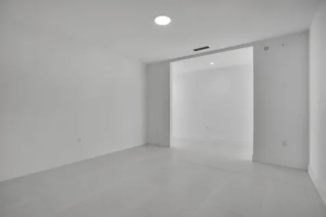 151 N Seabreeze Blv Fort Lauderdale FL 33304