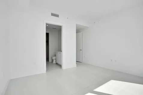 151 N Seabreeze Blv Fort Lauderdale FL 33304