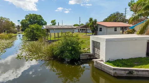 3122 SE 34th Avenue Okeechobee FL 34974