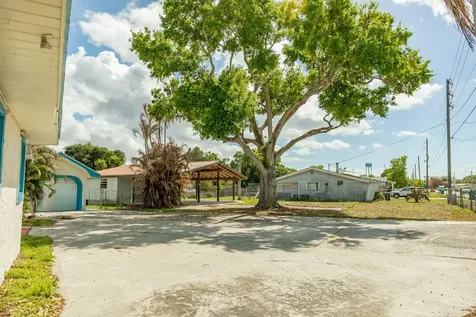 3122 SE 34th Avenue Okeechobee FL 34974