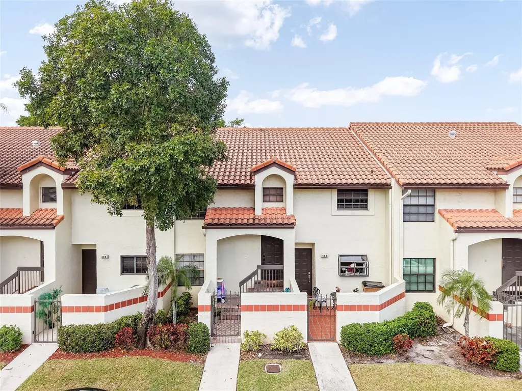 404 Republic Court Deerfield Beach FL 33442