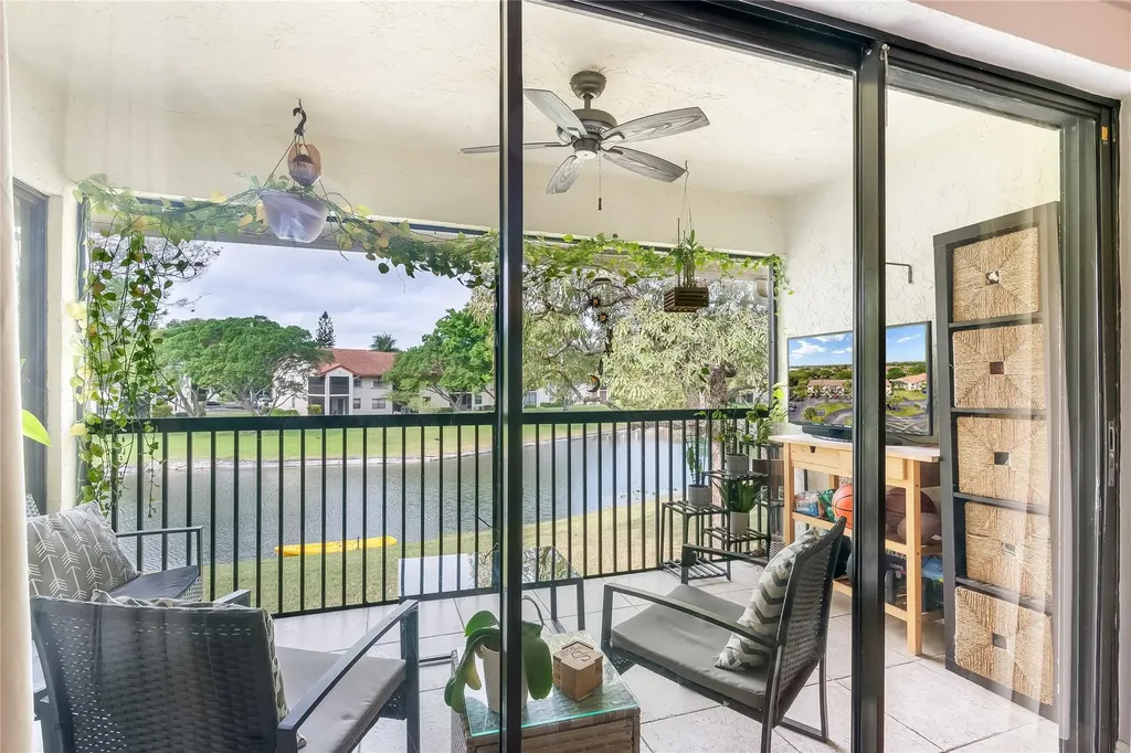 404 Republic Court Deerfield Beach FL 33442