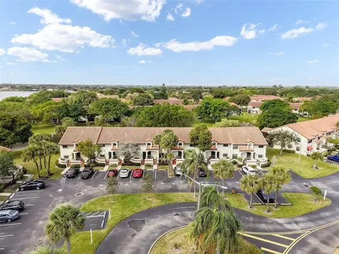 404 Republic Court Deerfield Beach FL 33442
