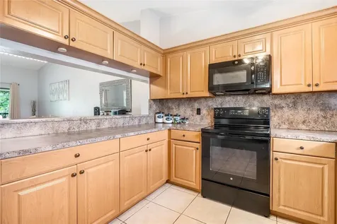 404 Republic Court Deerfield Beach FL 33442