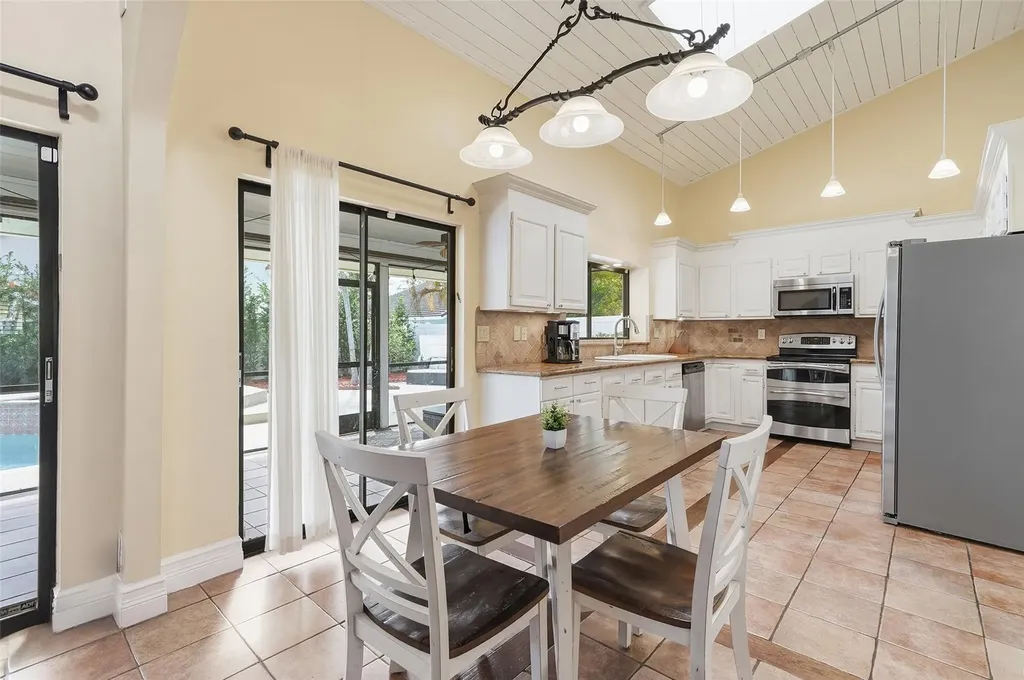 340 Apache Lane Boca Raton FL 33487