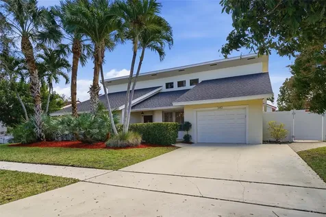 340 Apache Lane Boca Raton FL 33487