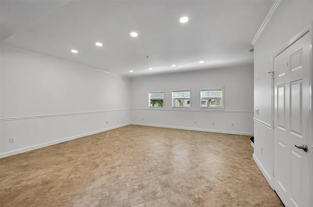 453 NE 1st Street Pompano Beach FL 33060