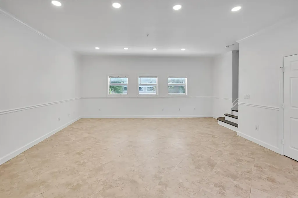 453 NE 1st Street Pompano Beach FL 33060
