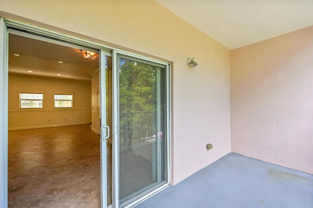 453 NE 1st Street Pompano Beach FL 33060