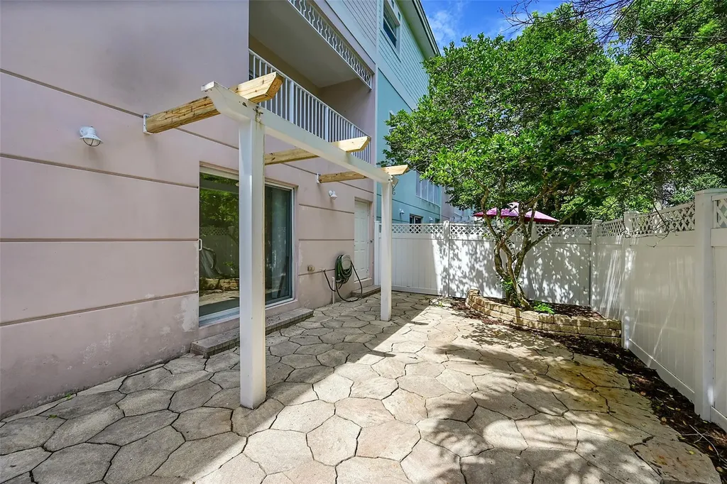 453 NE 1st Street Pompano Beach FL 33060