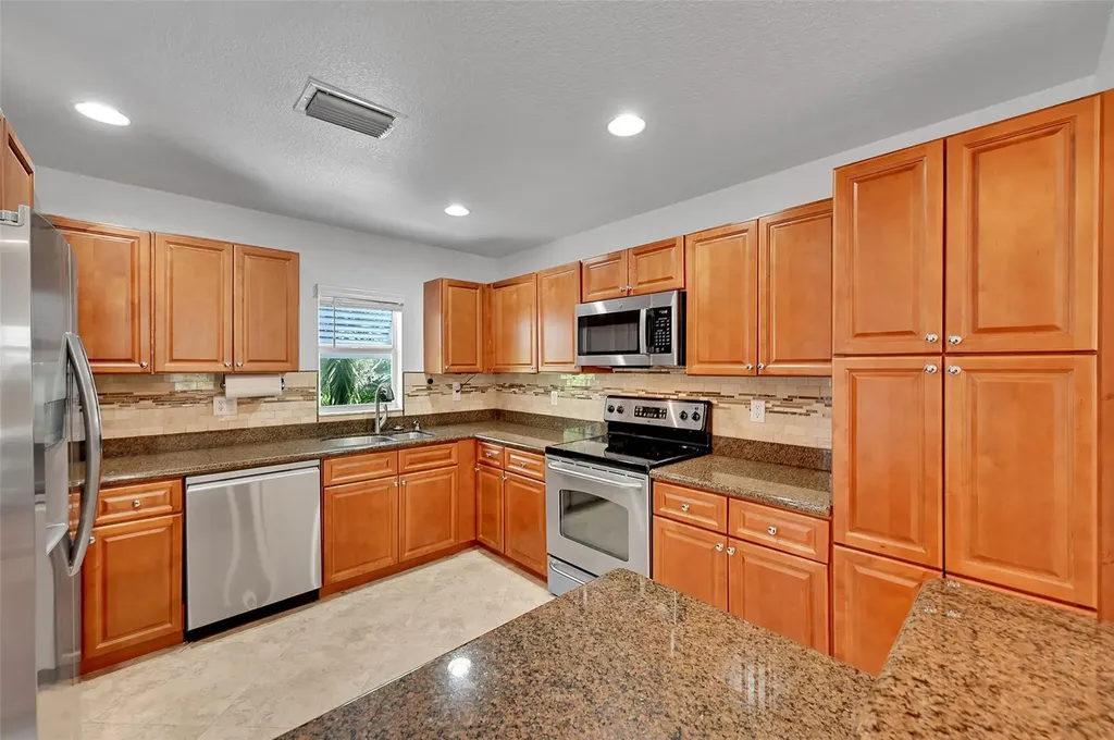 453 NE 1st Street Pompano Beach FL 33060