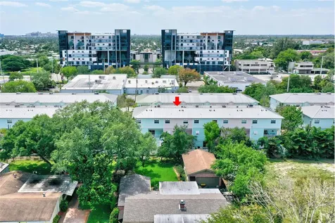 453 NE 1st Street Pompano Beach FL 33060