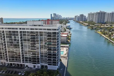 2017 S Ocean Drive Hallandale Beach FL 33009