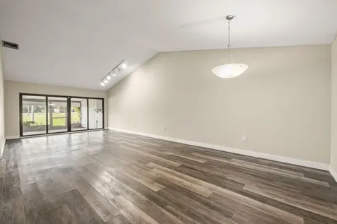 370 Fairway Circle Weston FL 33326