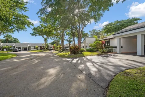 370 Fairway Circle Weston FL 33326