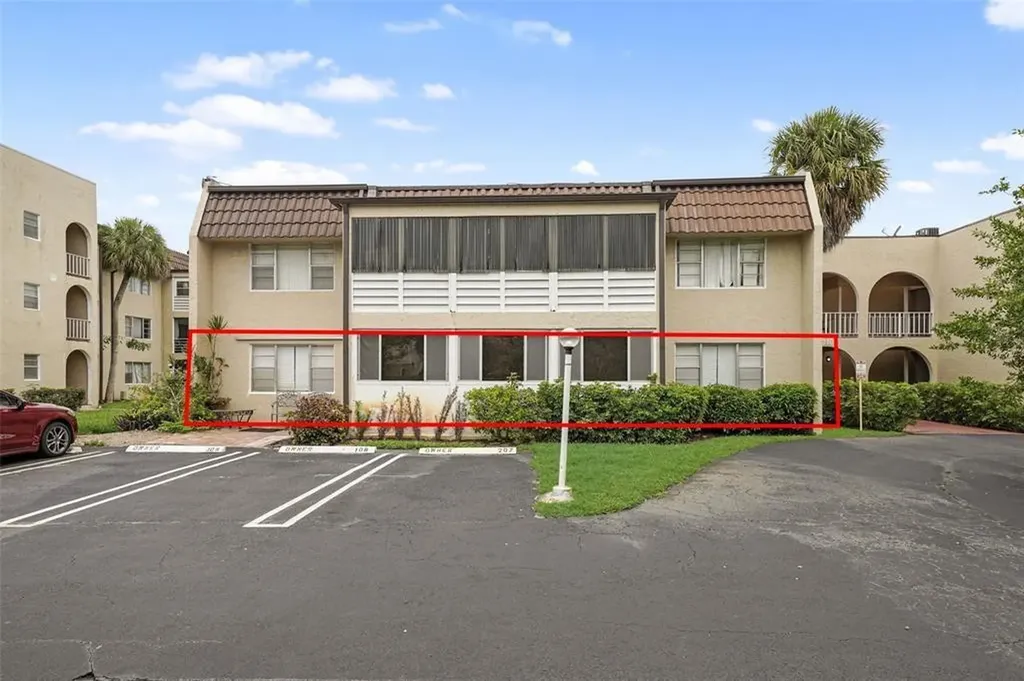 2710 Riverside Drive Coral Springs FL 33065
