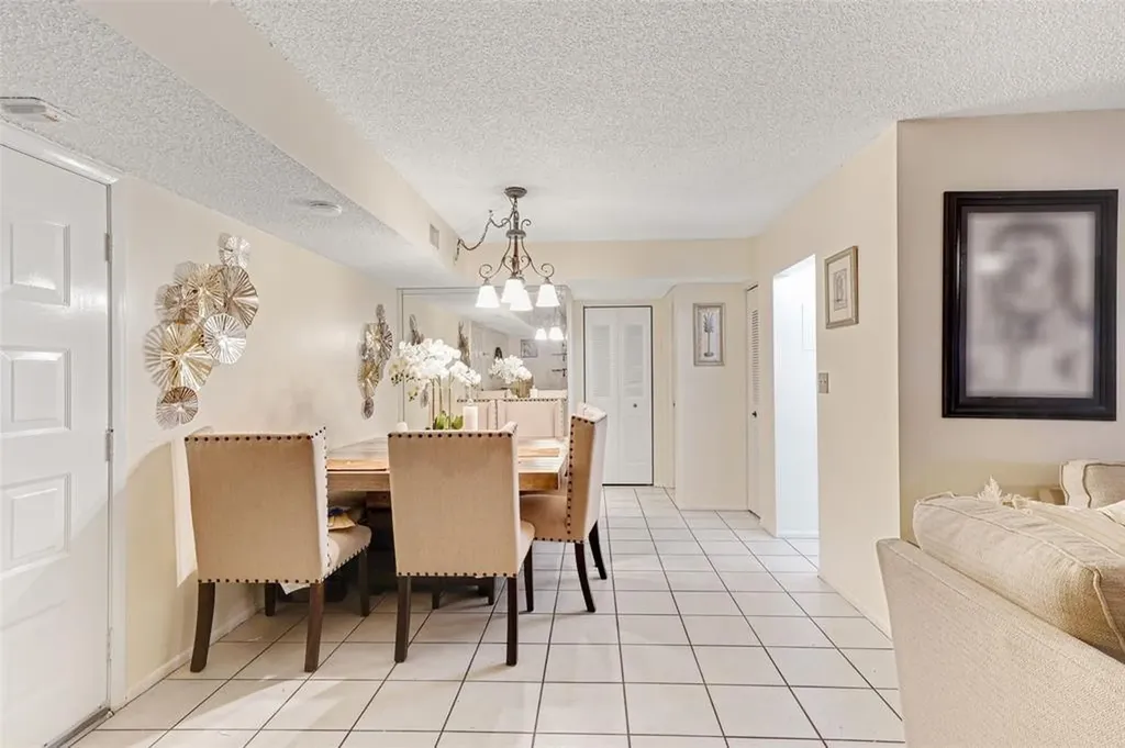 2710 Riverside Drive Coral Springs FL 33065
