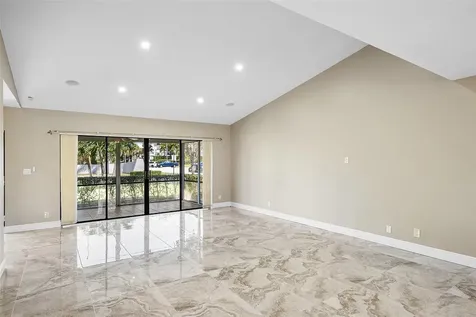 6191 S Petaluma Drive Boca Raton FL 33433