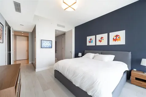 18975 Collins Avenue Sunny Isles Beach FL 33160