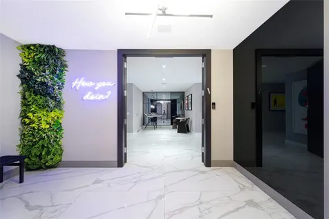 18975 Collins Avenue Sunny Isles Beach FL 33160