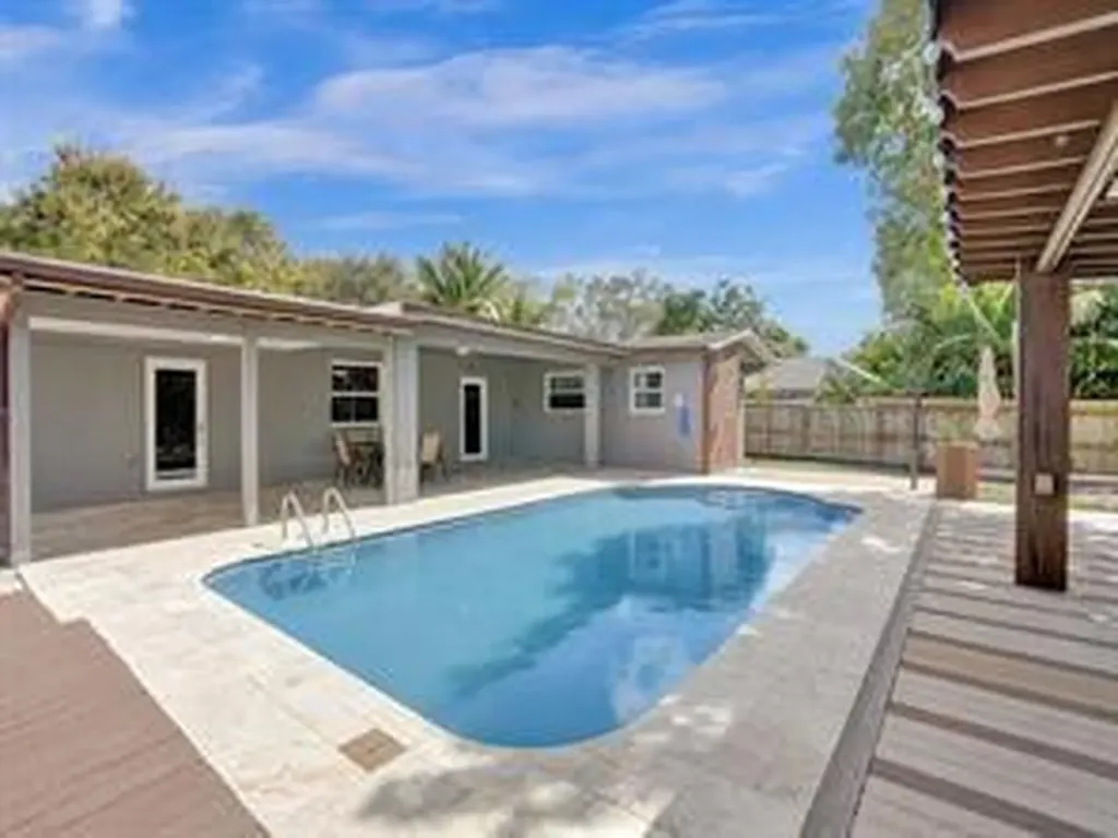 545 NW 46th Avenue Plantation FL 33317